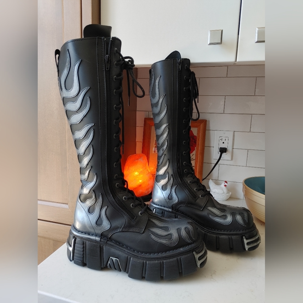 New Rock Steel Tower Boots